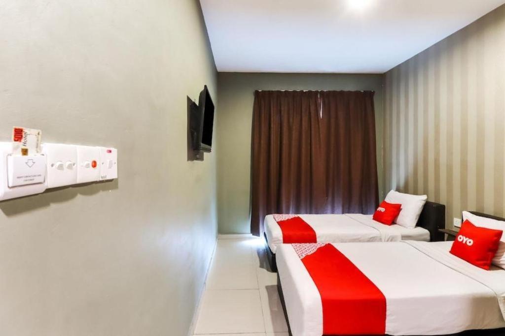 Parc Hotel Pelangi Damansara Petaling Jaya Luaran gambar